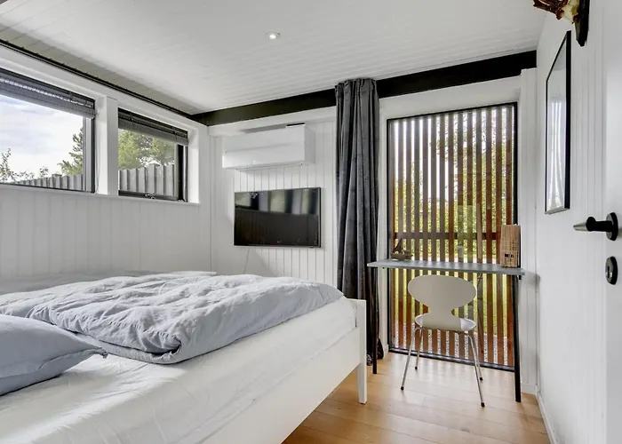 Haevnir - 1km From The Sea By Interhome Feriehus Vejby